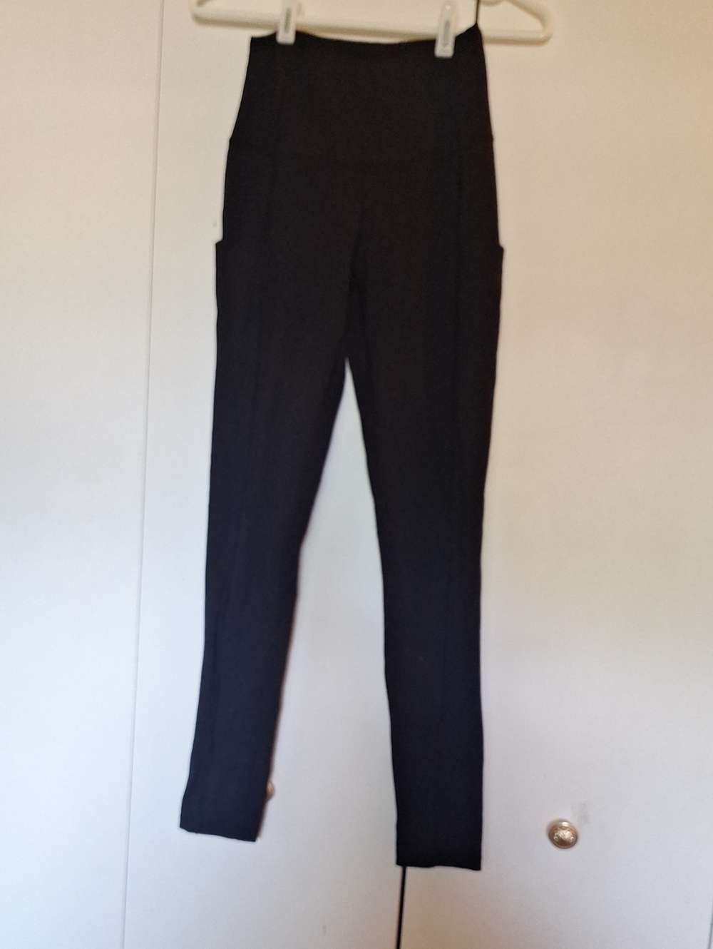 The North Face Black High-Waist Leggings with Side Pockets
